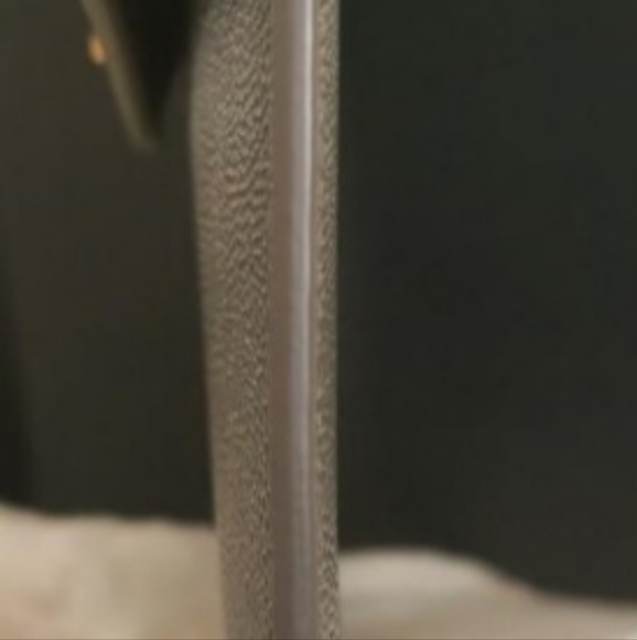 Ysl Small Pouch in Grain De Poudre Leather Green. - Picture 6 of 14